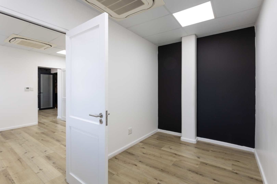 To Let commercial Property for Rent in Val De Vie Estate Western Cape